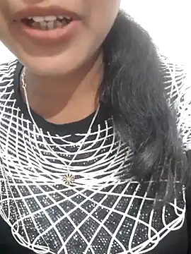 Snapshot of AnkitaDevi chatting on 09-13-25, 04:12 AnkitaDevi online show from 09-13-25, 04:12