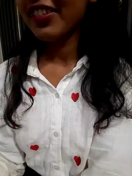 Snapshot of AnkitaDevi chatting on 10-24-25, 06:21 AnkitaDevi online show from 10-24-25, 06:21