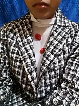 Snapshot of AnkitaDevi chatting on 12-01-25, 03:33 AnkitaDevi online show from 12-01-25, 03:33