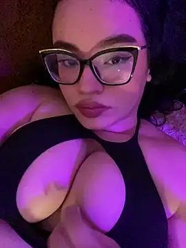 Emily Taylor2 online show from 09-27-25, 03:33