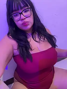 Emily Taylor2 online show from 04-28-26, 01:59