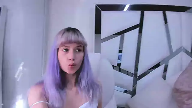 Snapshot of barbieambar chatting on 09-16-25, 12:39 barbieambar online show from 09-16-25, 12:39
