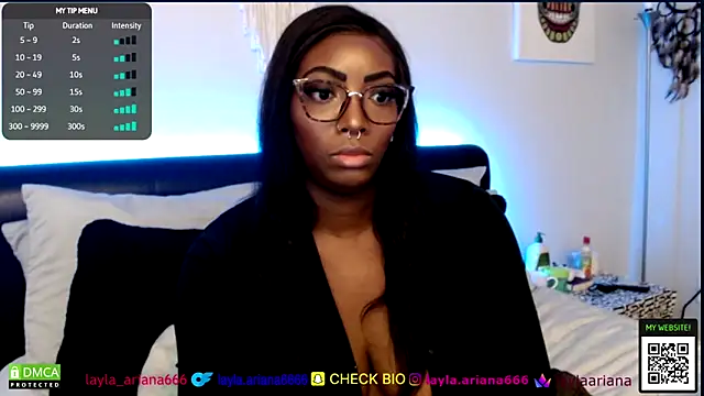 LaylaAriana online show from 11-07-25, 03:50