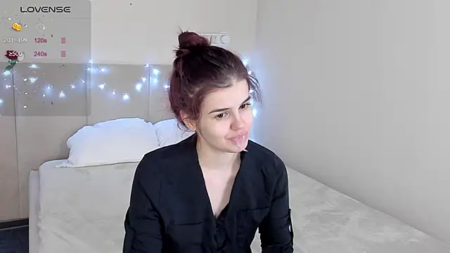 Snapshot of Infinity_Ti chatting on 03-16-26, 01:55 Infinity Ti online show from 03-16-26, 01:55