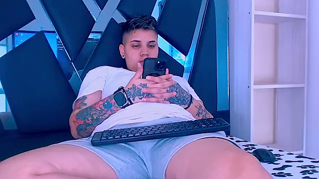 Snapshot of karla_sexy21 chatting on 11-07-25, 04:01 karla sexy21 online show from 11-07-25, 04:01