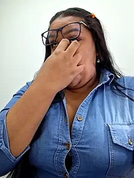 Snapshot of Arena_13 chatting on 03-06-26, 06:26 Arena 13 online show from 03-06-26, 06:26