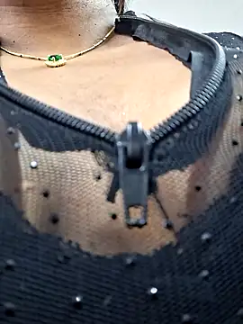 Snapshot of Arena_13 chatting on 03-07-26, 06:27 Arena 13 online show from 03-07-26, 06:27