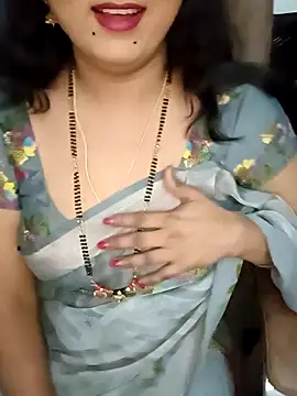 Snapshot of Niharika555 chatting on 04-08-26, 02:28 Niharika555 online show from 04-08-26, 02:28