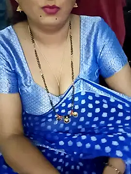 Snapshot of Niharika555 chatting on 04-10-26, 05:28 Niharika555 online show from 04-10-26, 05:28