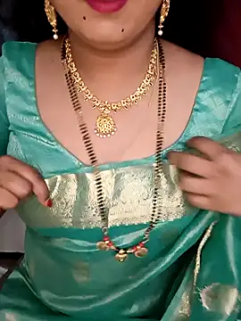 Snapshot of Niharika555 chatting on 04-24-26, 12:07 Niharika555 online show from 04-24-26, 12:07
