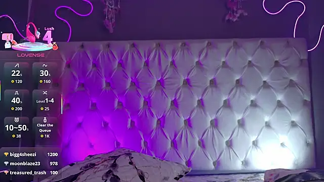 Megan  cole1 online show from 10-06-25, 11:51