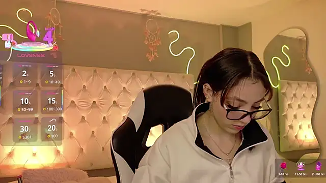 Megan  cole1 online show from 02-19-26, 04:19