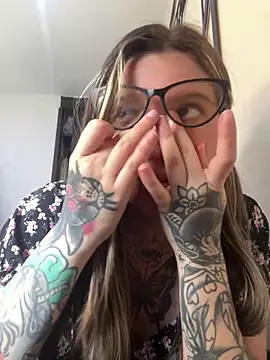 KoraSweett online show from 12-19-25, 07:43