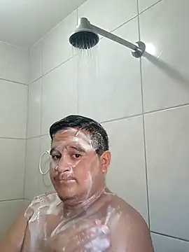 reguetones92 online show from 10-18-25, 05:57