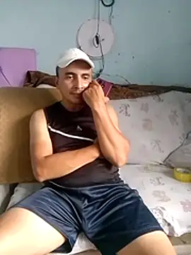 miroqui143 online show from 01-12-26, 09:31