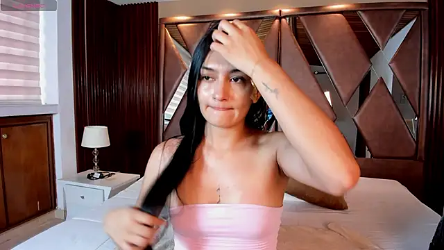 AidaJones online show from 05-04-26, 12:12