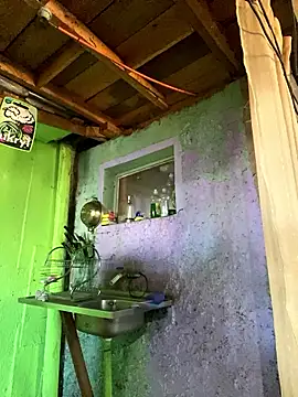 kiittyselenita online show from 04-22-26, 03:24