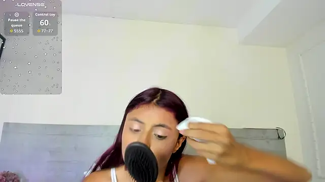 sunnyWhitee online show from 06-22-26, 07:22