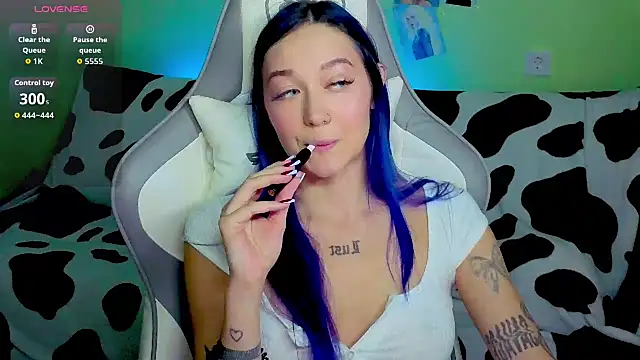 Im suka online show from 10-13-25, 02:44