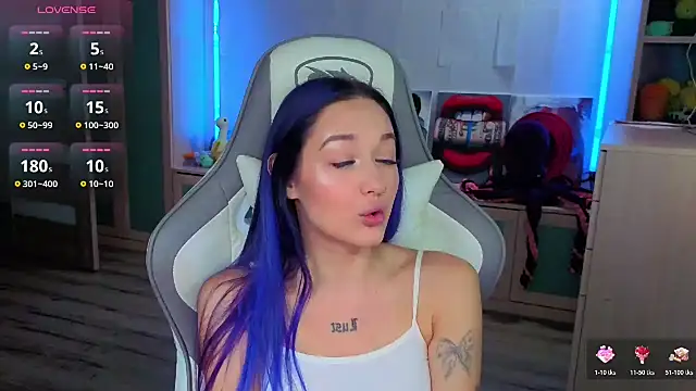 Im suka online show from 10-21-25, 03:40