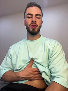 Snapshot of MaxDell chatting on 02-11-26, 05:12 MaxDell online show from 02-11-26, 05:12