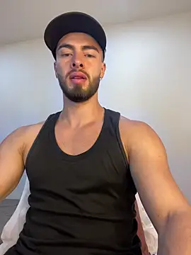 Snapshot of MaxDell chatting on 02-12-26, 04:29 MaxDell online show from 02-12-26, 04:29