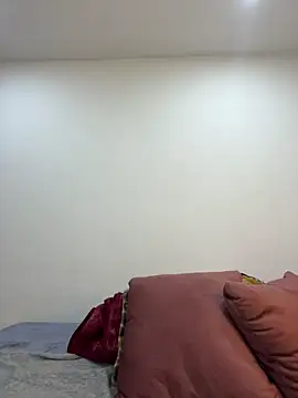 Snapshot of MaxDell chatting on 03-17-26, 05:27 MaxDell online show from 03-17-26, 05:27