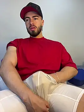 Snapshot of MaxDell chatting on 03-24-26, 06:02 MaxDell online show from 03-24-26, 06:02