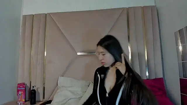 venusmorgan online show from 09-24-25, 02:42