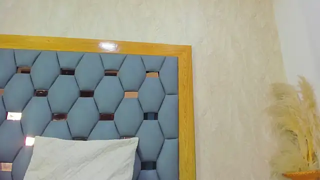 Snapshot of crystal_sm chatting on 07-14-26, 03:11 crystal sm online show from 07-14-26, 03:11