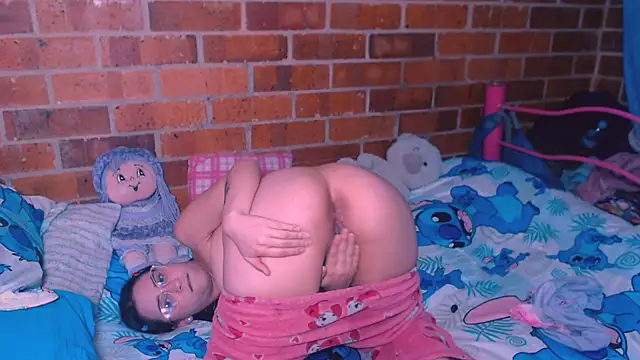 danaiisabella online show from 10-30-25, 04:36