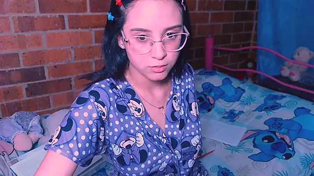 danaiisabella online show from 10-31-25, 02:45