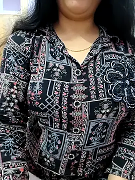 roshni agrawal0 online show from 10-12-25, 02:05