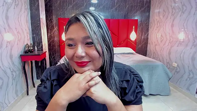 Snapshot of LatinaHoleQueen chatting on 03-27-26, 03:23 LatinaHoleQueen online show from 03-27-26, 03:23