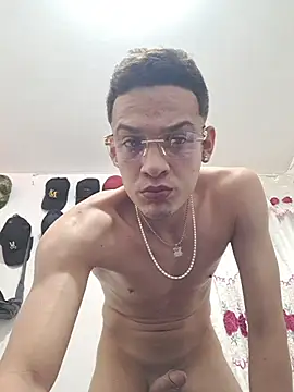 Ethanho0t online show from 10-17-25, 09:34