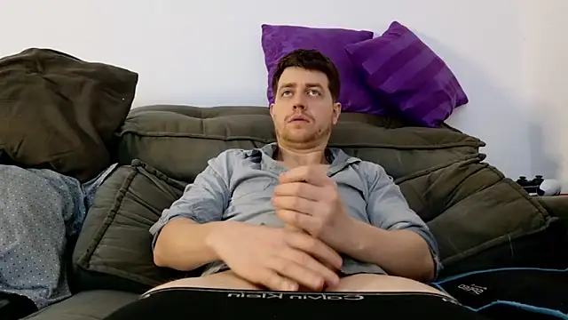 Snapshot of aaron_nvk chatting on 10-06-25, 08:39 aaron nvk online show from 10-06-25, 08:39