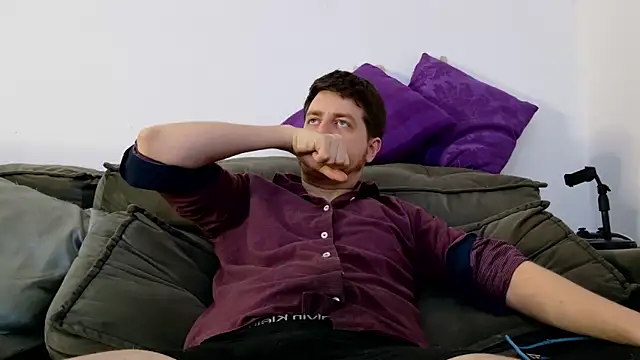 Snapshot of aaron_nvk chatting on 10-21-25, 09:26 aaron nvk online show from 10-21-25, 09:26