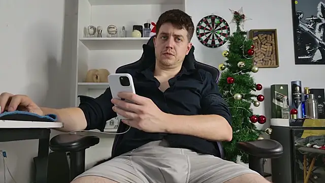 aaron nvk online show from 12-20-25, 12:40