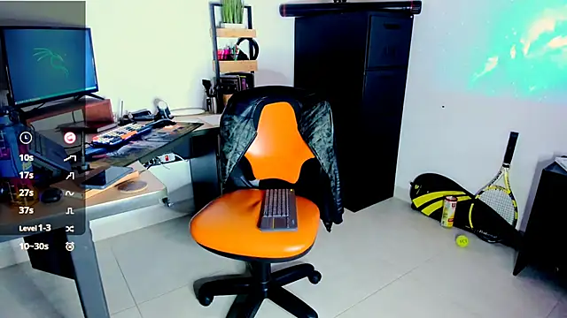 Issabella Davinci online show from 09-26-25, 01:37