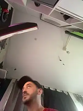 goncas23 online show from 10-05-25, 09:51