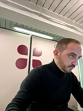 goncas23 online show from 10-06-25, 06:44