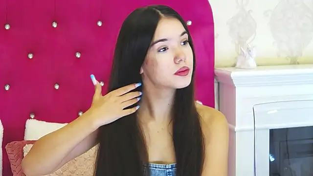 AlexisDevine online show from 10-13-25, 04:23