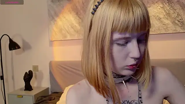 MilkMeSoftly online show from 05-07-26, 08:31