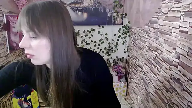 Amanda Bright  online show from 10-07-25, 06:54