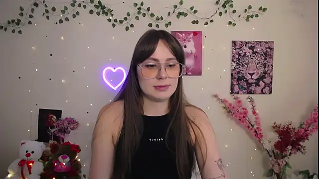 Amanda Bright  online show from 05-30-26, 09:06