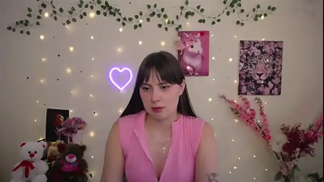 Amanda Bright  online show from 06-15-26, 09:55