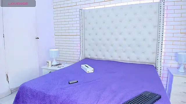 Elody rousse online show from 01-09-26, 11:57