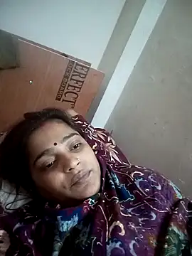 Snapshot of Trisha_71 chatting on 04-28-26, 06:18 Trisha 71 online show from 04-28-26, 06:18