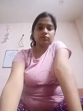 Snapshot of Trisha_71 chatting on 05-11-26, 02:12 Trisha 71 online show from 05-11-26, 02:12
