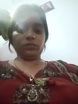 Snapshot of Trisha_71 chatting on 05-15-26, 09:05 Trisha 71 online show from 05-15-26, 09:05